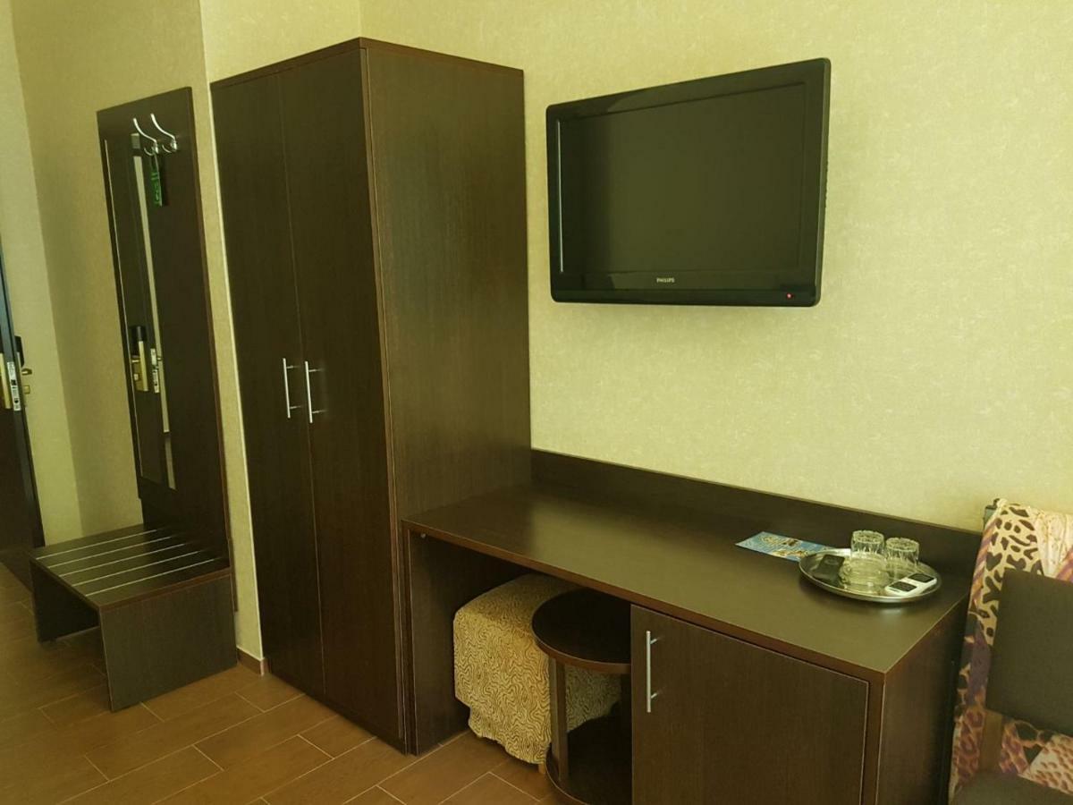 Lazurniy Bereg Hotel กากรา ภายนอก รูปภาพ