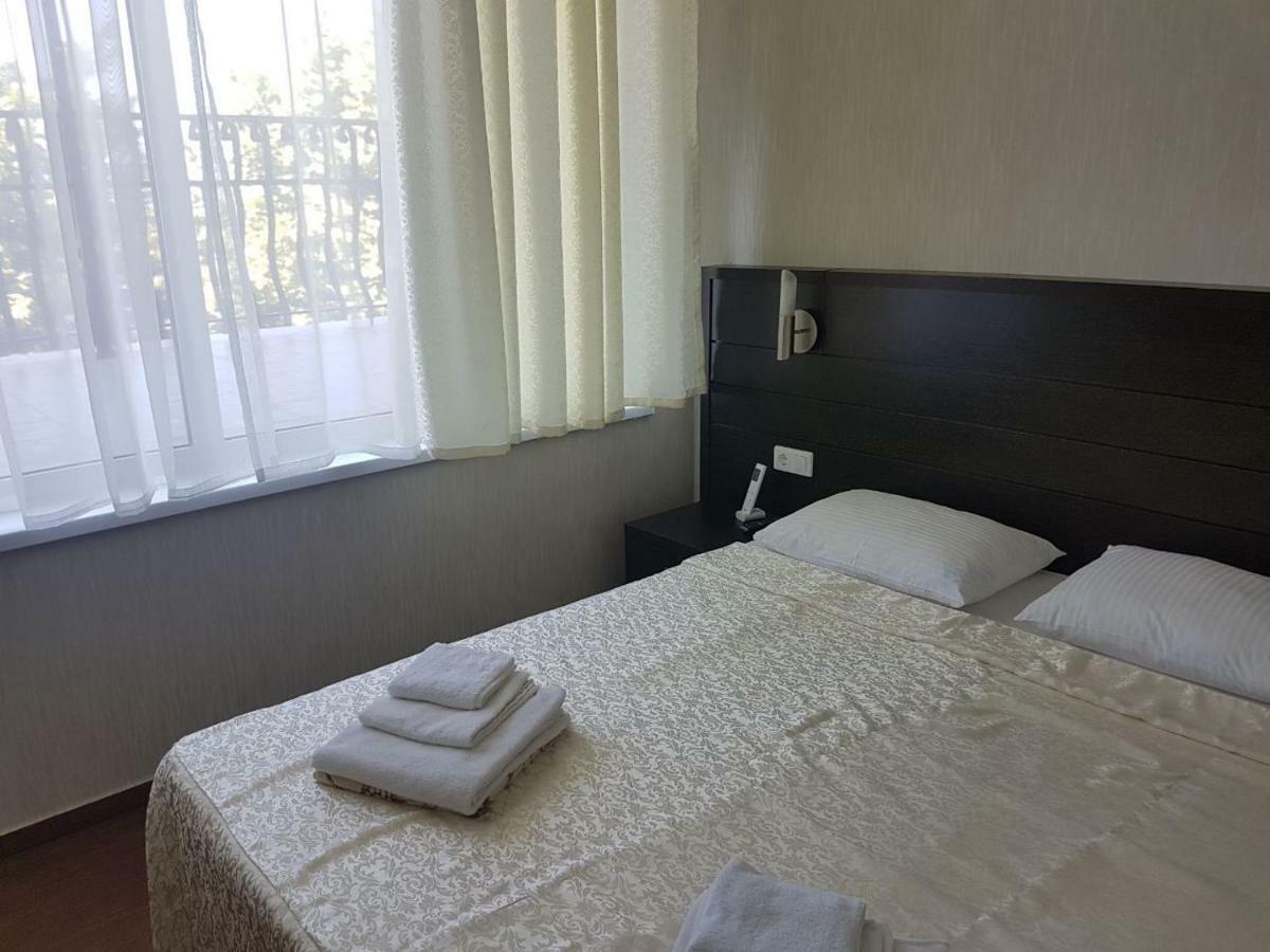 Lazurniy Bereg Hotel กากรา ภายนอก รูปภาพ